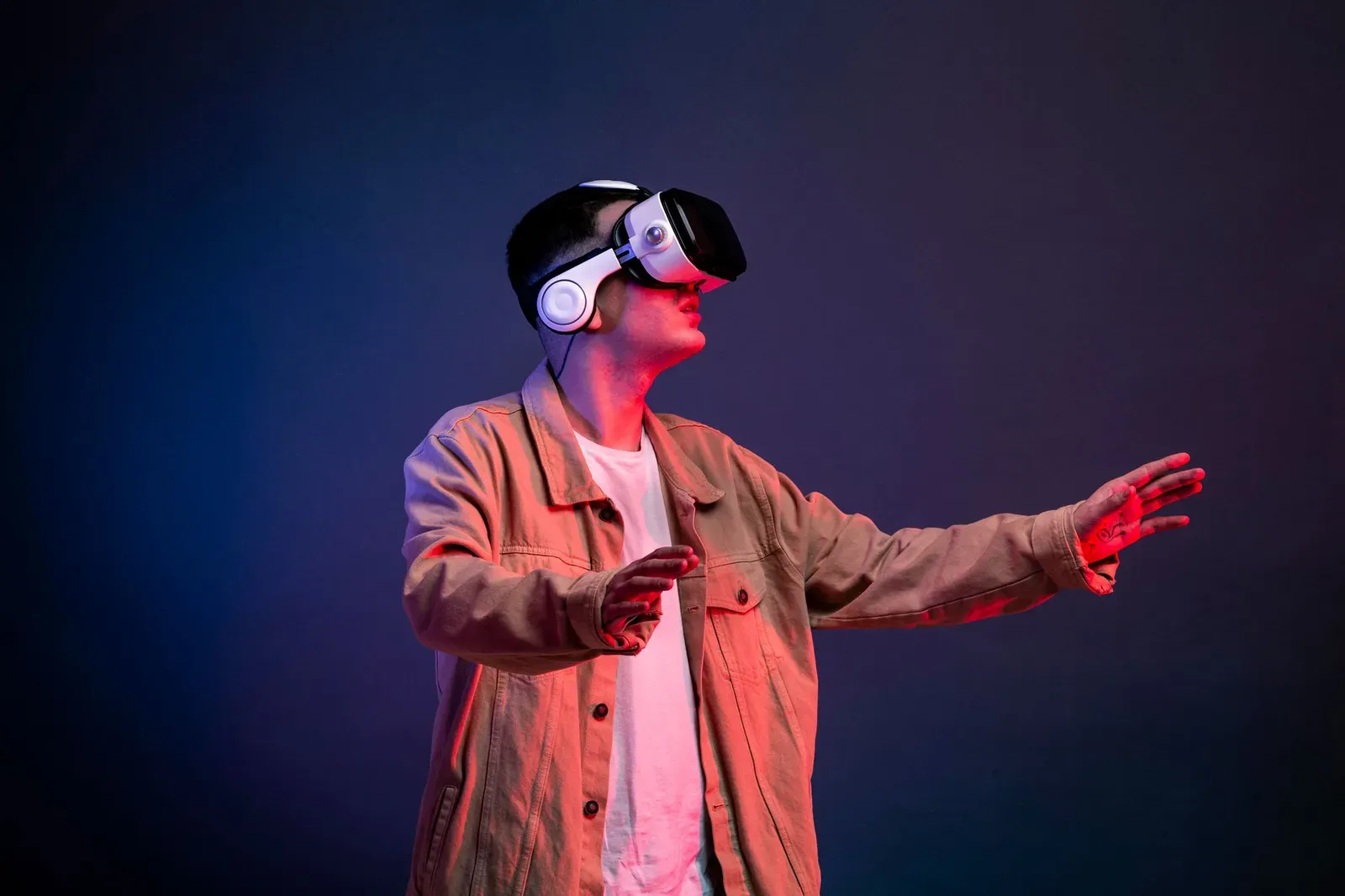 واقعیت مجازی AR و VR